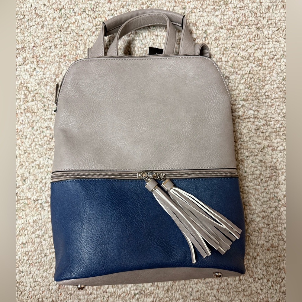 Women's Backpack - Picture 1 of 8